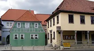 Kirchenburgtor, borgerhus og rådhuset i Kleinlangheim; Rådhuset i Kleinlangheim er det ældste i landkreisen