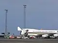 En Singapore Airlines Cargo 747-400F i København med forreste fragtluge åben